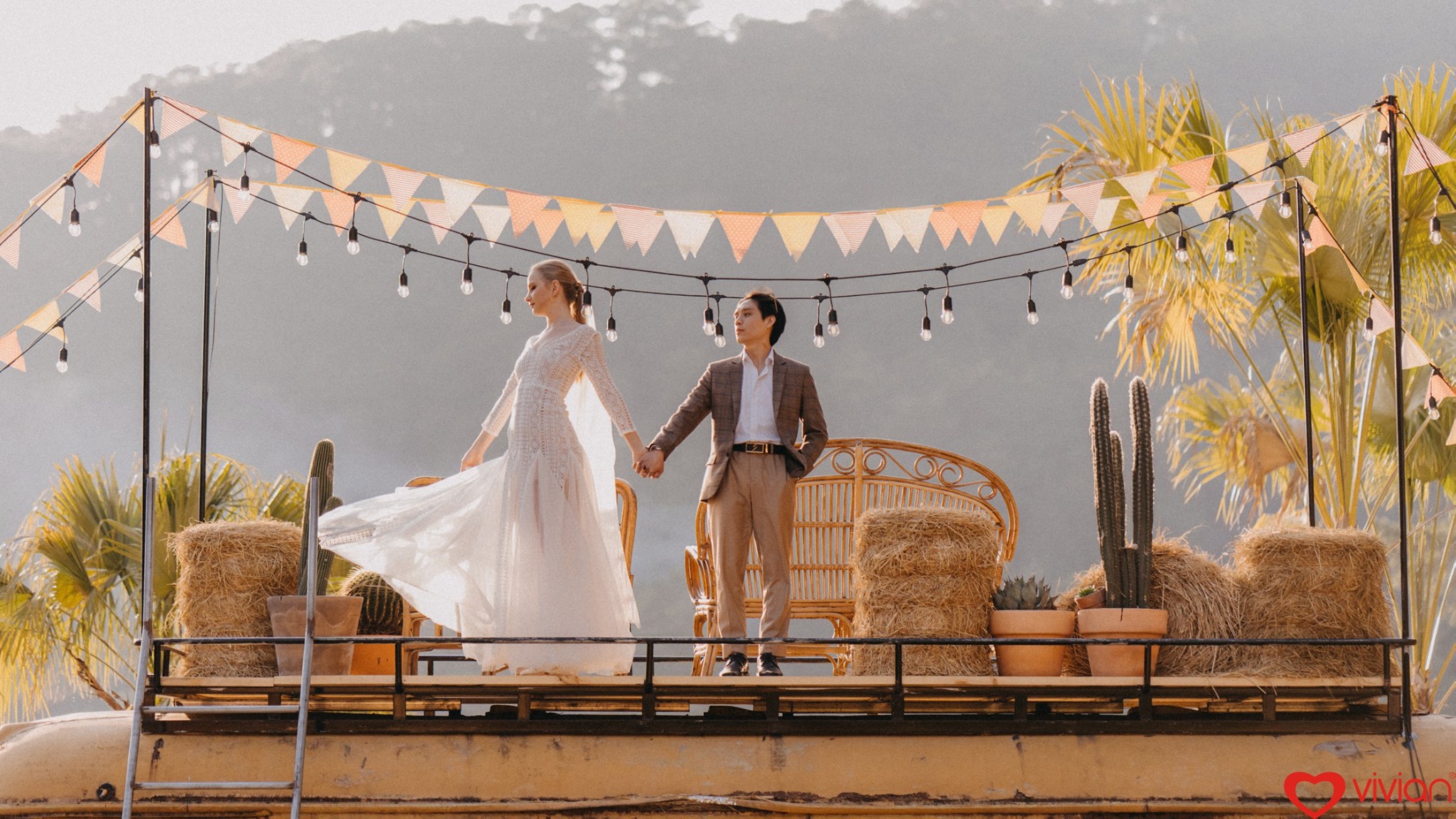 Khi nào nên lựa chọn dịch vụ ghép ảnh cưới tại Hà Nội?