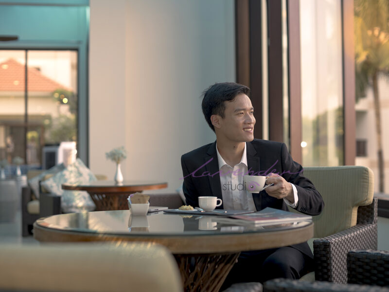 Dịch vụ chụp hình doanh nhân cho cầu thủ bóng đá Việt Nam Hoàng Đức