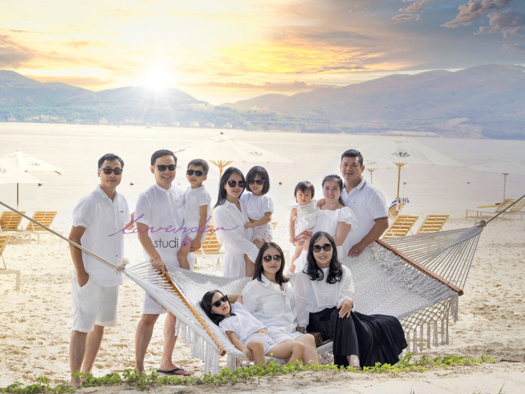 Thuê thợ chụp ảnh gia đình du lịch ở Đà Nẵng