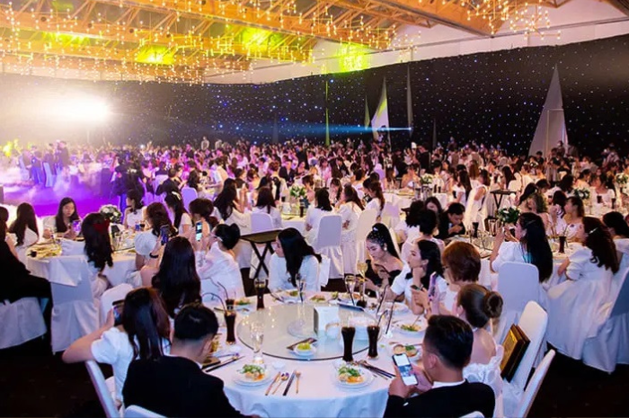 Không khí Year End Party cuối năm tại Hà Nội được ghi lại trọn vẹn