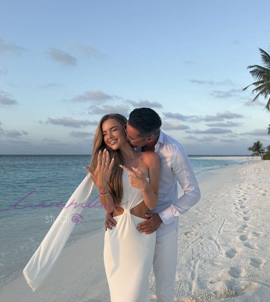 gia-chup-anh-cau-hon-o-intercontinental Đà Nẵng Báo giá chụp ảnh cầu hôn tại resort Intercontinental Đà Nẵng