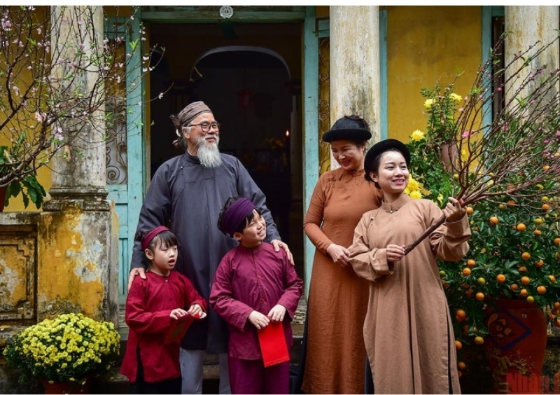 Kinh nghiệm chọn gói chụp ảnh gia đình Tết 2026 tại Hà Nội Kinh nghiệm chọn gói chụp ảnh gia đình Tết 2026 tại Hà Nội