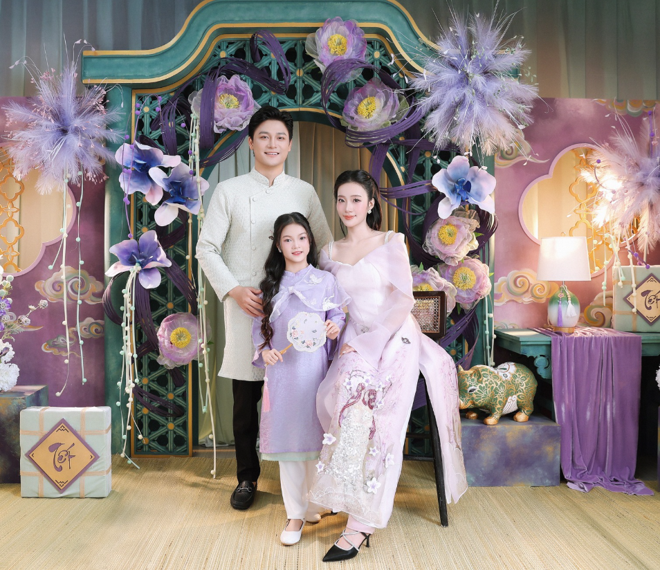 Kinh nghiệm chọn gói chụp ảnh gia đình Tết 2026 tại Hà Nội Kinh nghiệm chọn gói chụp ảnh gia đình Tết 2026 tại Hà Nội