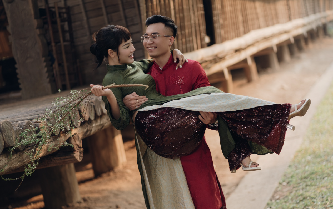 Dịch vụ chụp ảnh cưới du lịch với áo dài đẹp tự nhiên và sang trọng