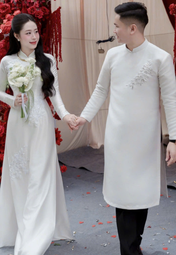 Dịch vụ chụp ảnh cưới du lịch với áo dài đẹp tự nhiên và sang trọng